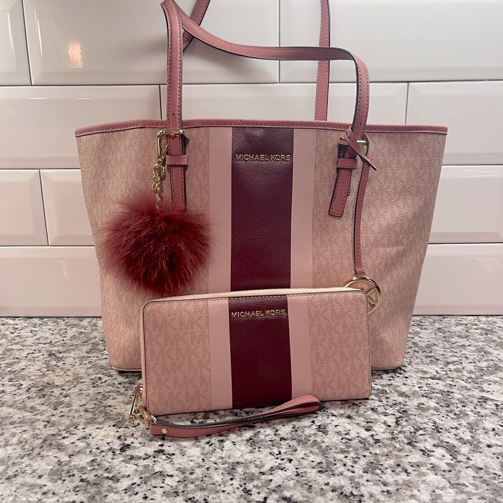 Pink Michael Kors Eva Large Logo Striped Tote W/ matching Wallet & Charm!